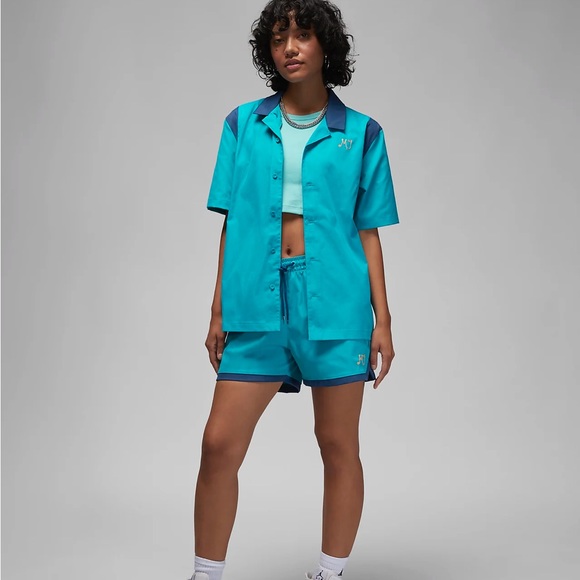 NWT Jordan Colorblock Camp Button Up - Picture 4 of 8